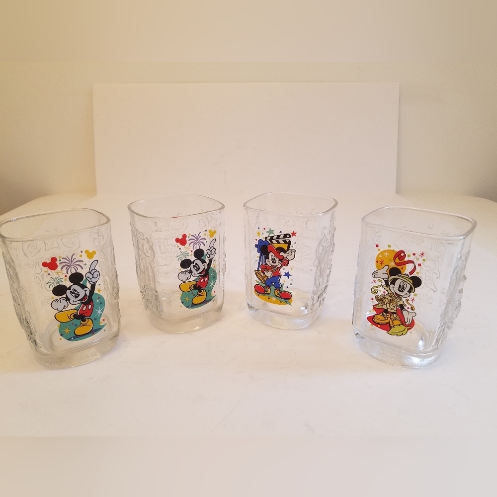 Set of 4 2000 Millennium McDonald's Walt Disney Mickey Mouse Square Glasses